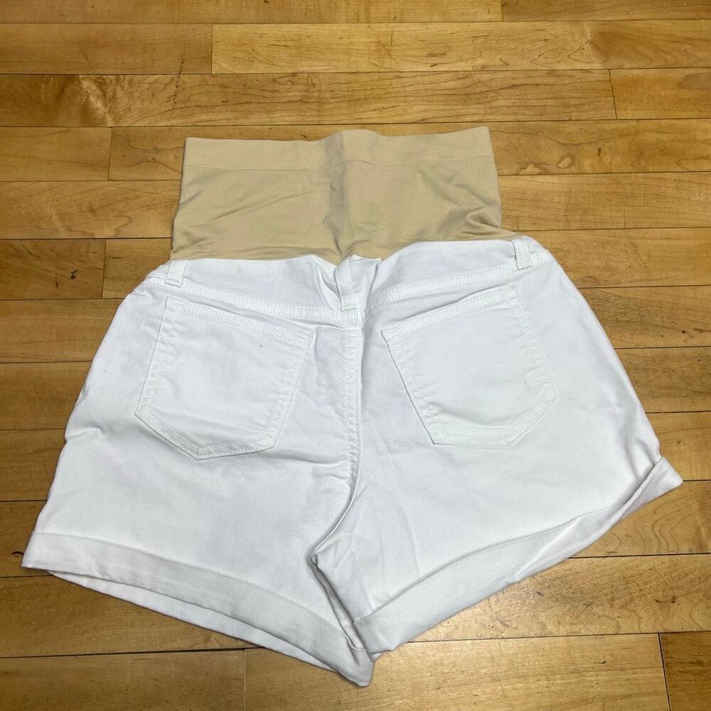 A: glow Maternity Boyfriend Shorts in White, Beige Belly Band,  Women’s 4 - Picture 6 of 11